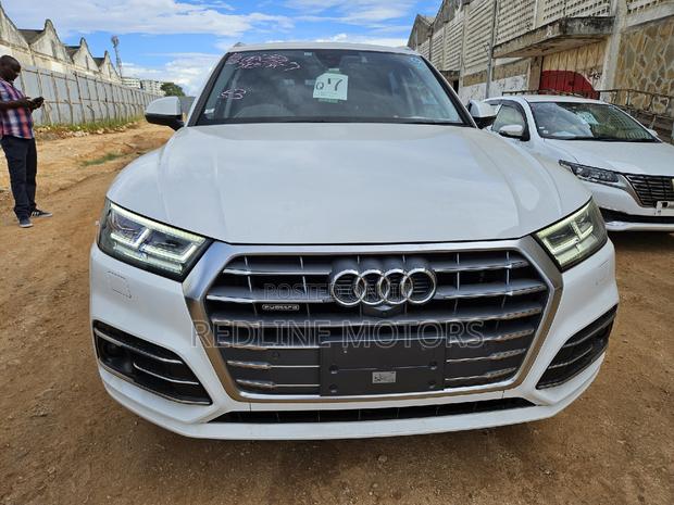 Pre-owned 2017 Audi Q5 2.0T Premium AWD quattro White