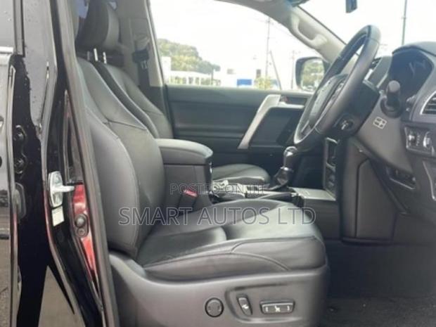 2017 Black Toyota Land Cruiser Prado - Capable and Elegant Off-Roader