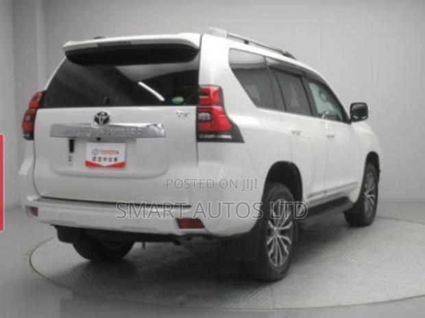 2017 Pearl Edition Toyota Land Cruiser Prado: Pre-Owned Luxury SUV
