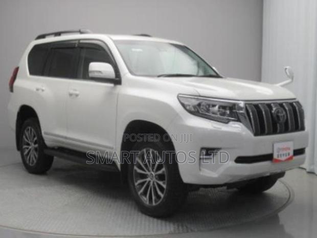 2017 Pearl Edition Toyota Land Cruiser Prado: Pre-Owned Luxury SUV