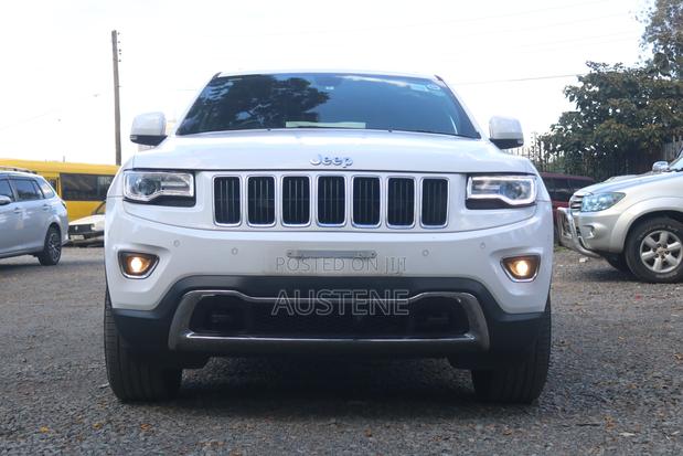 Jeep Grand Cherokee Laredo 4dr 4x4 2016 White