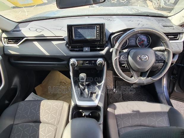 Toyota RAV4 Limited AWD 2020 Gray