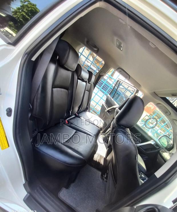 2017 Toyota Land Cruiser Prado 2.7 White - Premium Edition