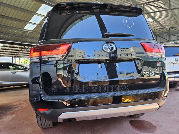 Matt Black 2022 Toyota Land Cruiser Prado: Off-Road Ready Luxury