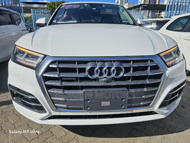 2017 Audi Q5 in White - Elegant SUV for Sale