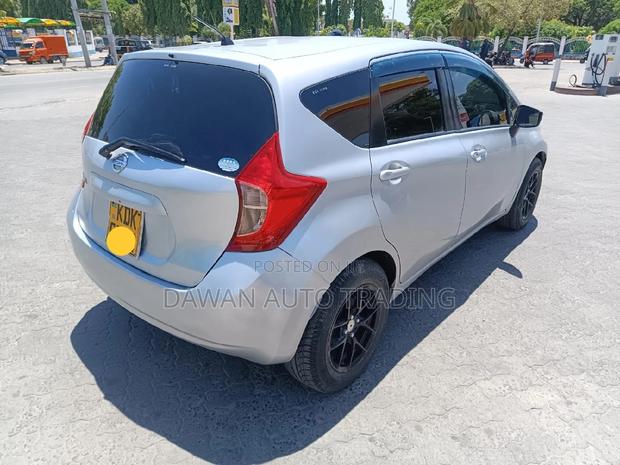Pre-owned 2015 Nissan Note Silver - Excellent Condition