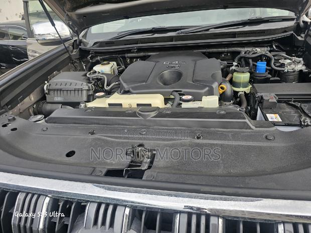 Gold Edition 2017 Toyota Land Cruiser Prado