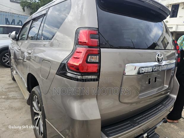 Gold Edition 2017 Toyota Land Cruiser Prado