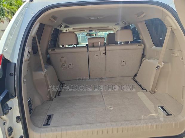 2011 Toyota Land Cruiser Prado 2.7 i: Pearl Edition SUV for Sale
