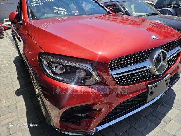 Red 2017 Mercedes-Benz GLC-Class SUV - Stylish and Sophisticated