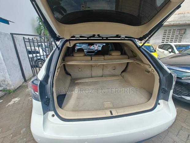 2012 Lexus RX 270 Off-White: Sophisticated Style, Unmatched Comfort