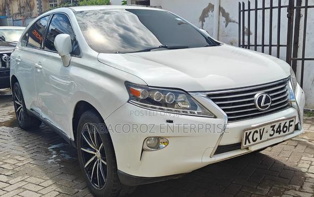 2012 Lexus RX 270 Off-White: Sophisticated Style, Unmatched Comfort