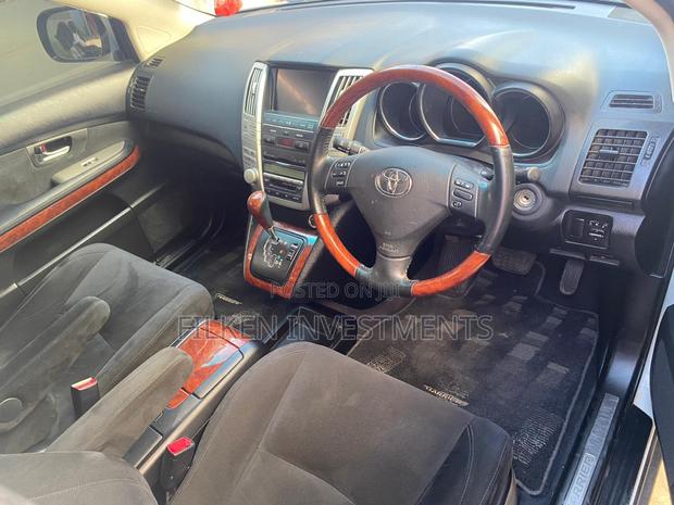 Used 2013 Toyota Harrier 2.4 - White, Luxury SUV for Sale