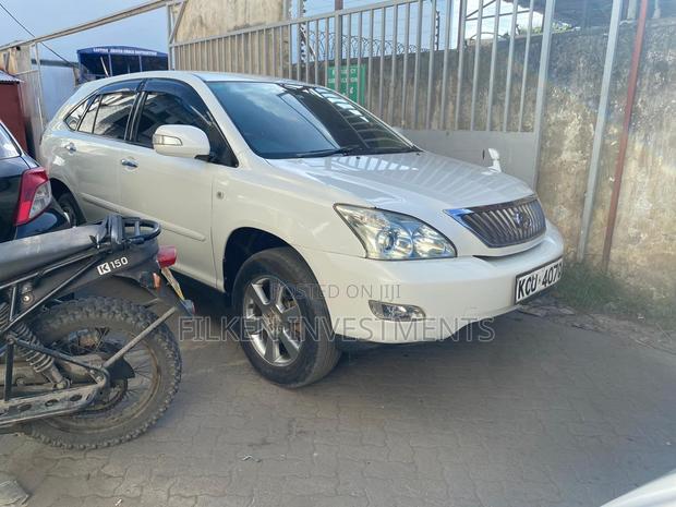 Used 2013 Toyota Harrier 2.4 - White, Luxury SUV for Sale