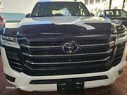 2024 Toyota Land Cruiser: White Edition - Luxury Off-road Adventure for sale