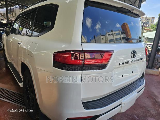 2024 Toyota Land Cruiser: White Edition - Luxury Off-road Adventure