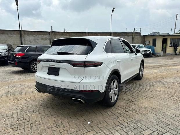 Porsche Cayenne 2020 Pearl
