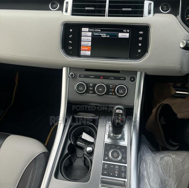 2017 White Land Rover Range Rover Sport SVR 4x4 - Powerful 5.0L 8-cylinder Engine