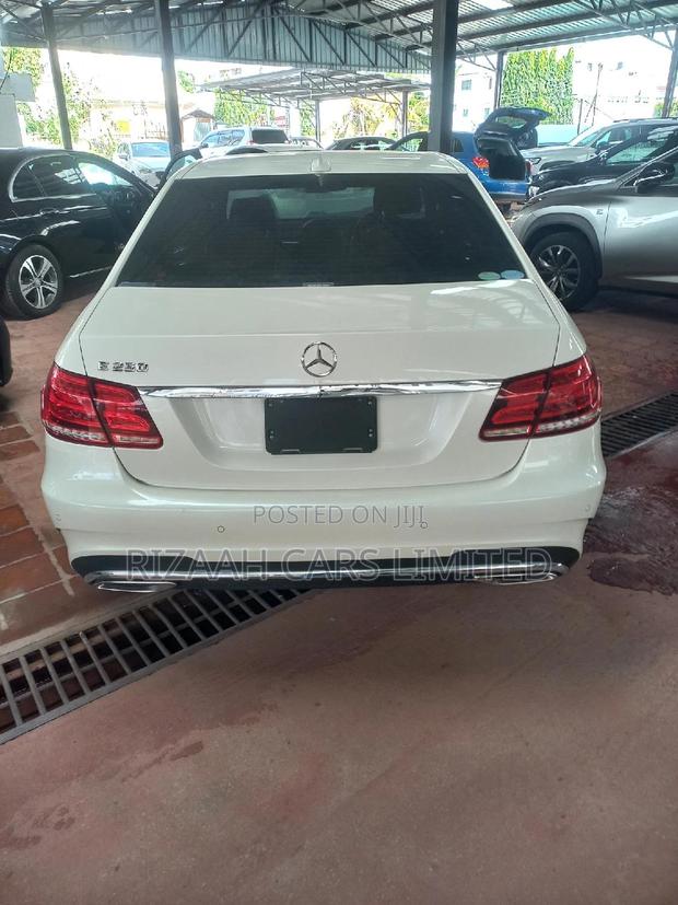 Mercedes-Benz E250 2016 White