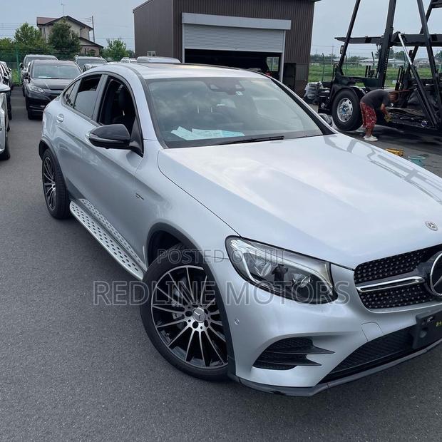 Luxury 2019 Mercedes-Benz GLC-Class Silver Crossover