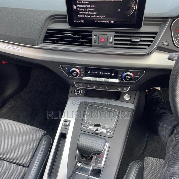 Black Audi Q5 2.0T Premium AWD quattro - Used Luxury SUV for Sale