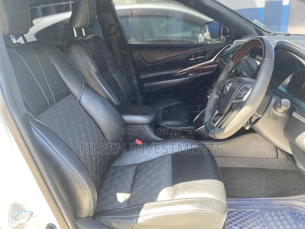 2.0 Toyota Harrier 2015 White - Used Luxury SUV for Sale