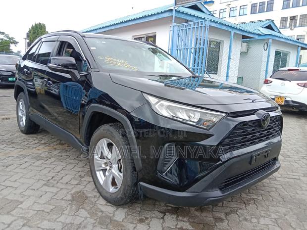 Toyota RAV4 XLE Premium AWD 2019 Black