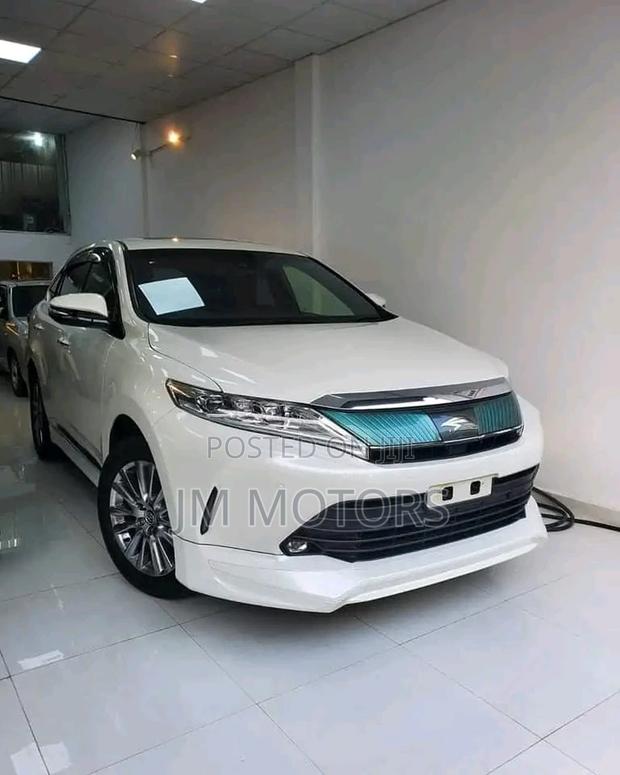 Toyota Harrier 2017 White