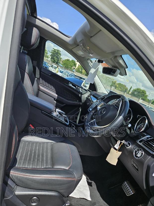 2018 White Mercedes-Benz GLE 350d 4MATIC - Premium Edition