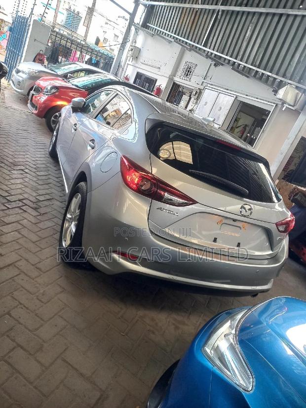 Mazda Axela 2019 Silver