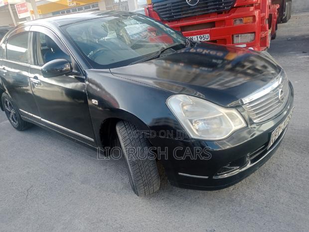 Black 2009 Nissan Bluebird: Ideal for Daily Commute and Family Outings