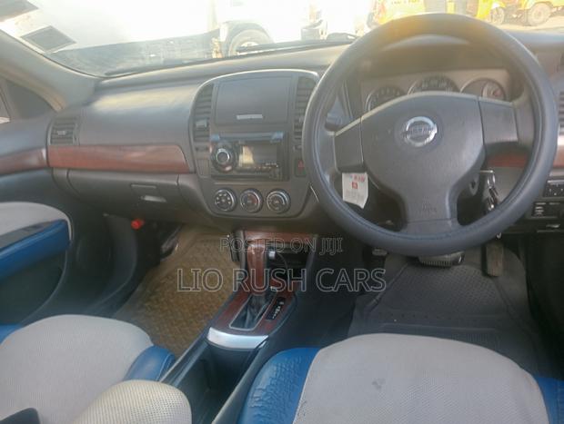 Black 2009 Nissan Bluebird: Ideal for Daily Commute and Family Outings