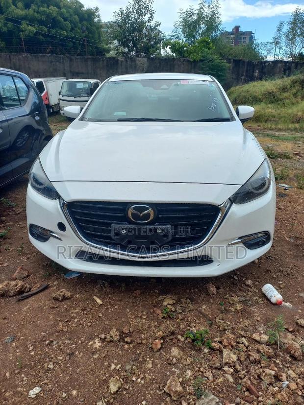 Mazda Axela 2018 White