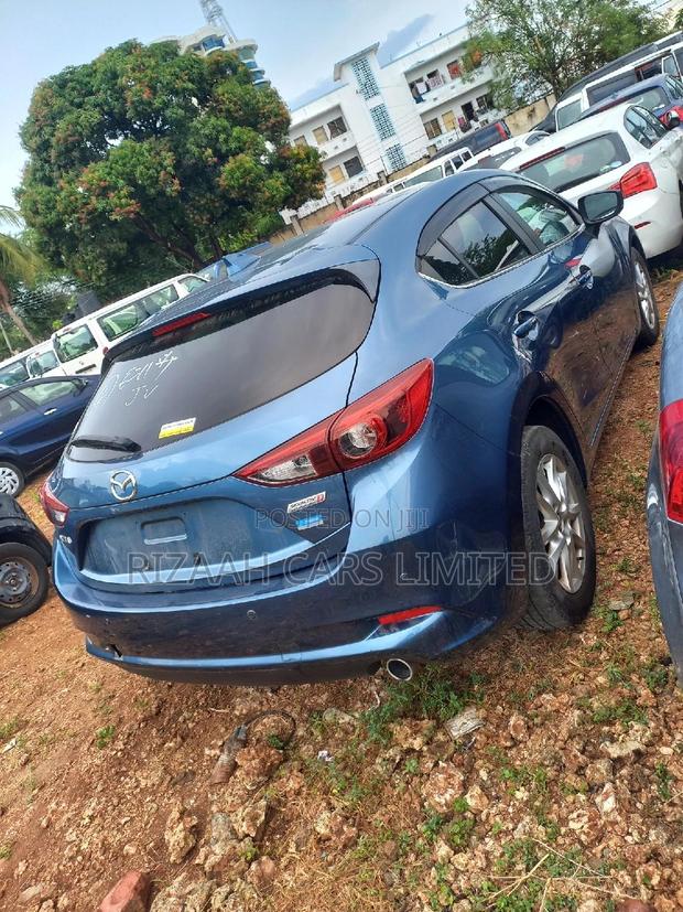 Mazda Axela 2017 Blue