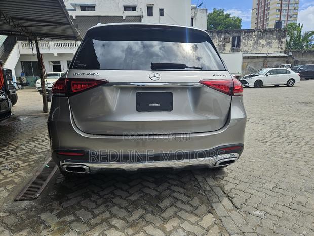 2019 Mercedes-Benz GLE-Class in Gold with 450 4MATIC - Stylish SUV