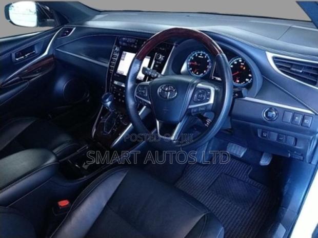 2017 Toyota Harrier Pearl SUV - Quality Pre-Owned