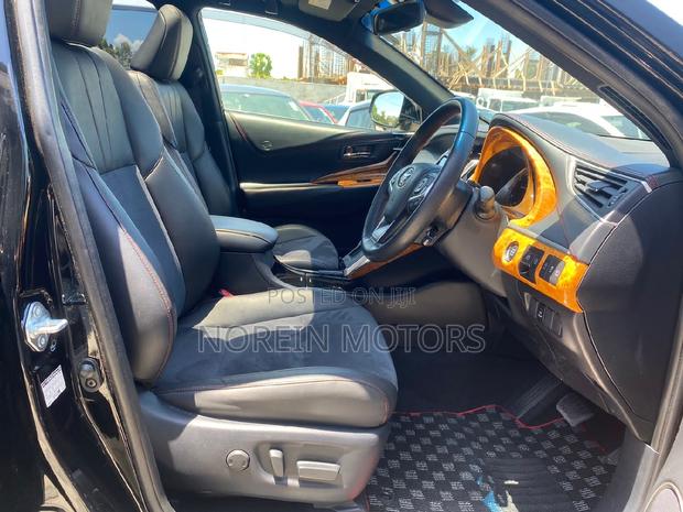 2018 Toyota Harrier in Black: Premium SUV for Your Drive
