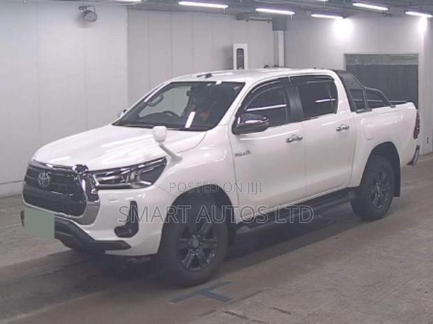 2023 Toyota Hilux Pearl: Premium Ruggedness and Comfort
