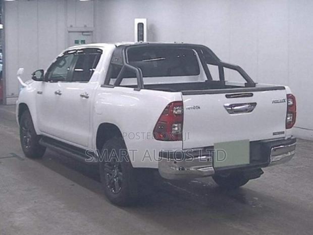 2023 Toyota Hilux Pearl: Premium Ruggedness and Comfort