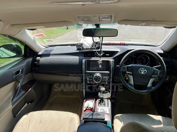 2010 Toyota Mark X - White, Used Luxury Sedan for Sale