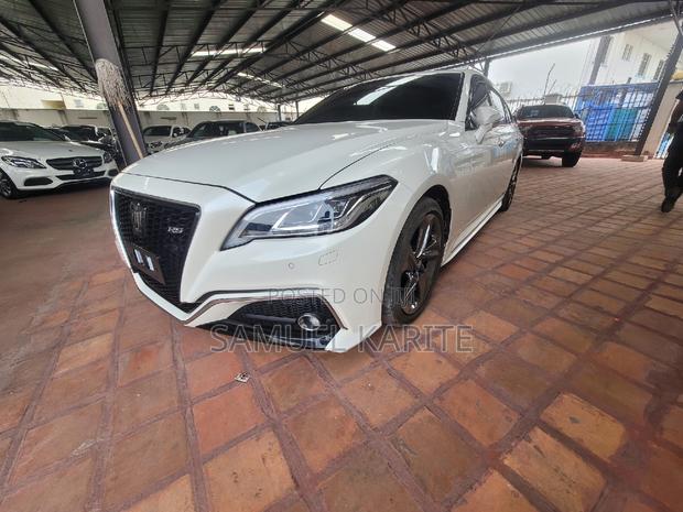 2018 Toyota Crown - White, Powerful and Versatile