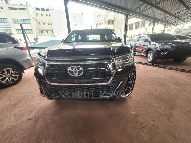 2017 Toyota Hilux Black Edition: The Ultimate Off-Road Vehicle