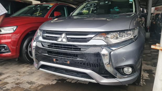 Gray Mitsubishi Outlander 2017 - Pre-owned SUV Offer