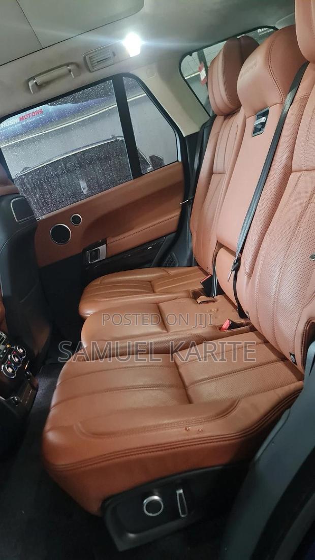 Pre-Owned 2017 Land Rover Range Rover Vogue - Blue