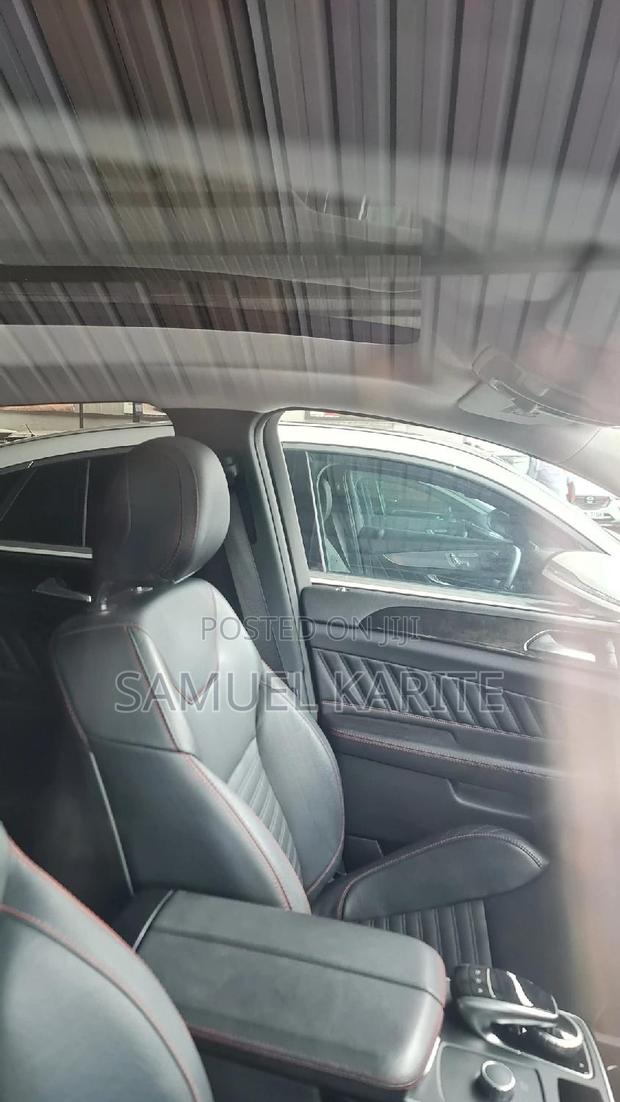 2019 Mercedes-Benz GLE-Class Black Edition: Modern SUV