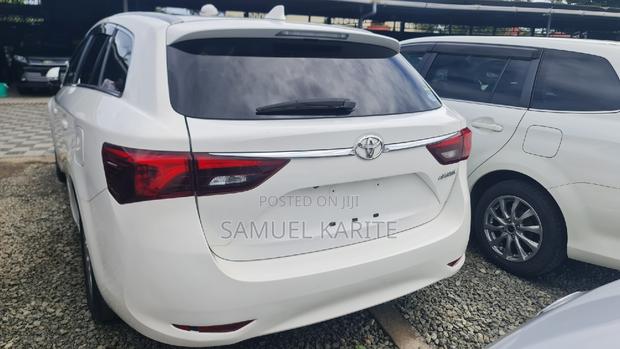 2017 Toyota Avensis in White: Elegance & Performance