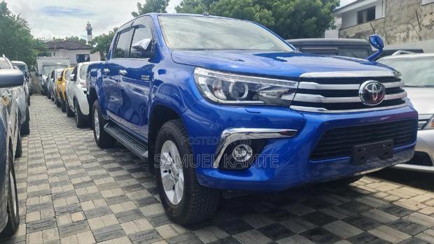 2017 Toyota Hilux Blue: Reliable Off-Road Capabilities and Modern Amenities