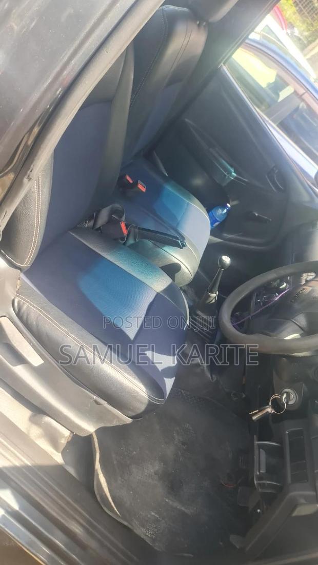 2022 Isuzu D-MAX Gray Model - Rugged, Stylish, and Ready for Adventure
