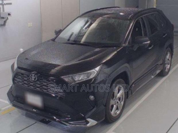 Black 2019 Toyota RAV4: Powerful and Stylish SUV
