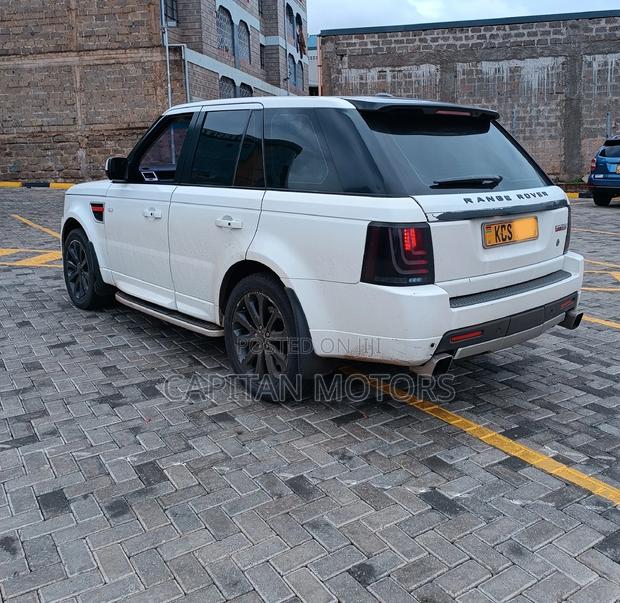2011 Land Rover Range Rover Sport - White Pre-Owned
